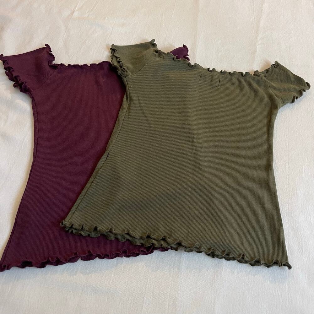 Hollister Women’s Ribbed Lettuce Edge Tops Lot of 2 Size Small Y2K